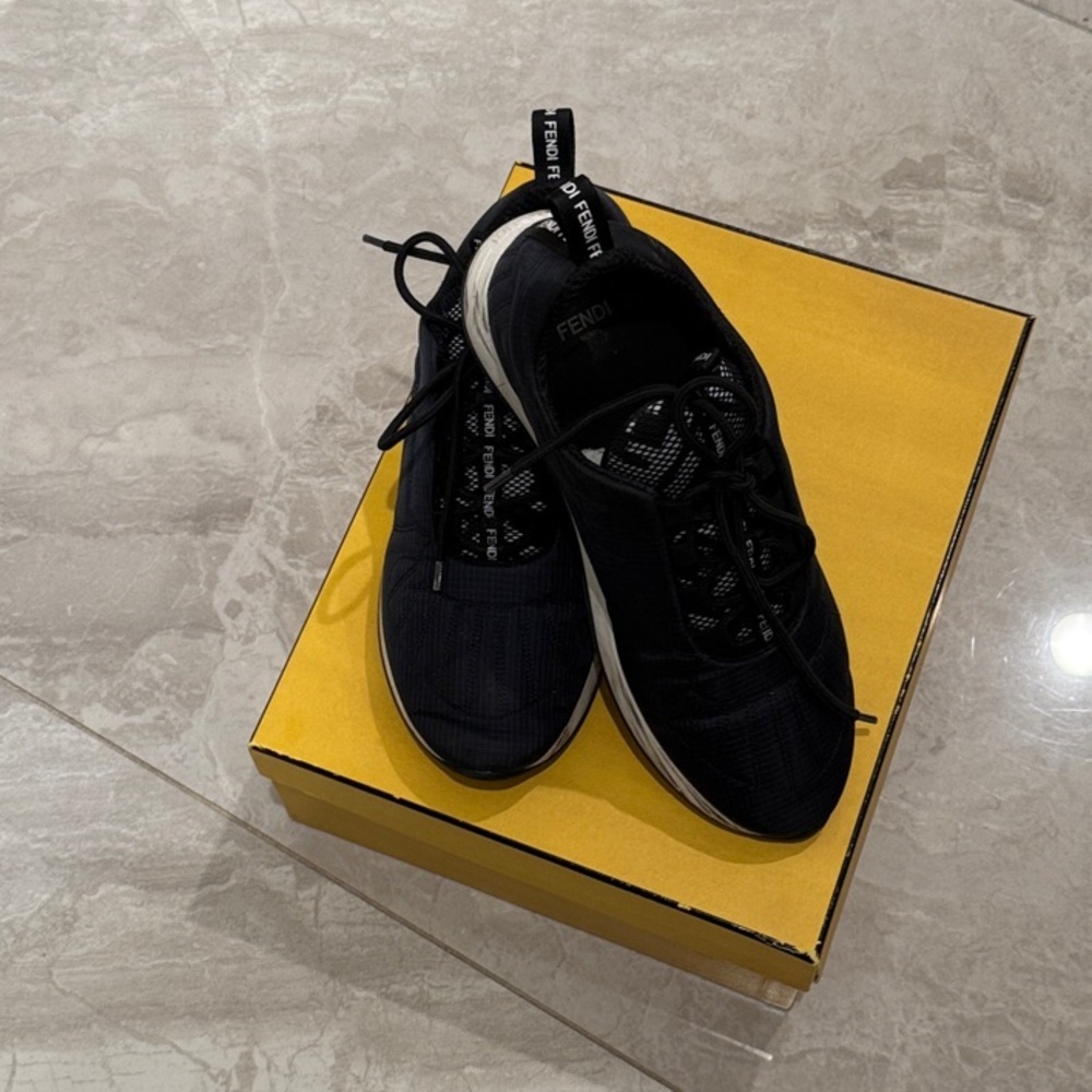 Fendi Black and White Sneakers - Picture 2 of 8